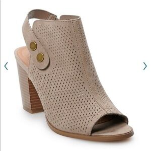 High heel boot sandal size  8 New